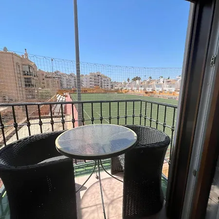 Charming 2-bed In Фуэнхирола
